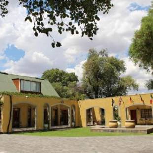 Фотографии гостевого дома
17 on Bird Guest House