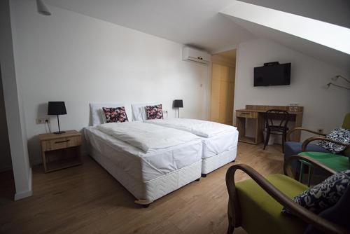 Фотографии мини отеля 
            Jégverem Fogadó