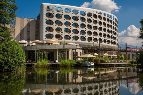 Фотография гостиницы Seepark Wörthersee Resort