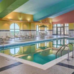 Фотографии гостиницы 
            Holiday Inn Express & Suites Springfield, an IHG Hotel