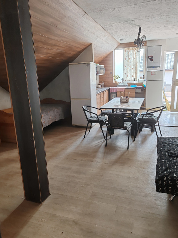 Фотография Коттеджа Частный дом Часть этажа или весь мансардный этаж частного дома