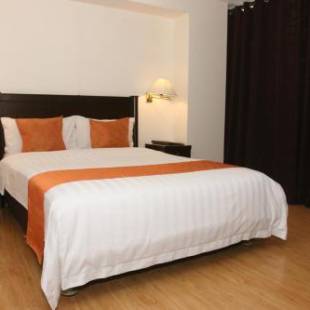 Фотографии гостиницы 
            Harbor Town Hotel