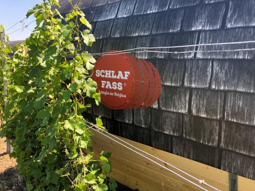 Фотография кемпинга Schlaffass - Schlafen im Holzfass Thallern