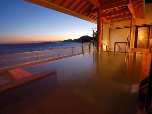 Фотографии мини отеля
Inatori Tokai Hotel Yuen