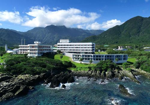 Фотография гостиницы THE HOTEL YAKUSHIMA ocean & forest