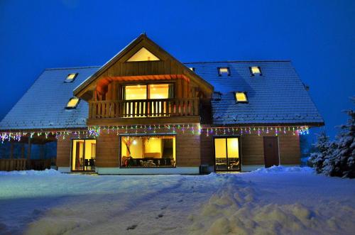 Фотография гостевого дома Holiday Home Holiday Raj