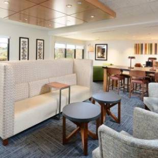 Фотографии гостиницы
Holiday Inn Express Hotel & Suites Research Triangle Park, an IHG Hotel