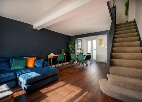 Фотография гостевого дома Upper Gardner Street - With Free Parking