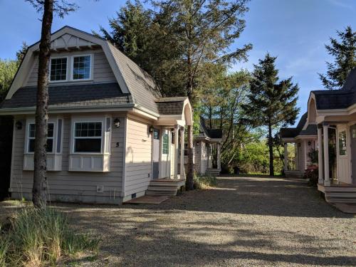 Фотография гостевого дома Sea Breeze Cottages