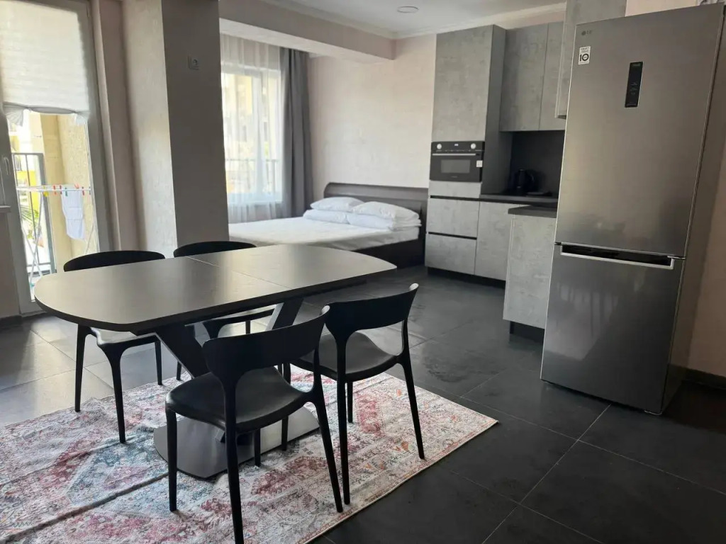 Фотография квартиры Квартира Уютная студия с балконом возле моря