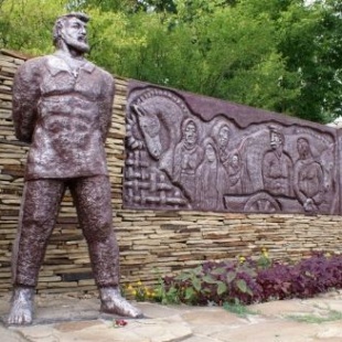 Фотография памятника Памятник жертвам репрессий на Дону в Белой Калитве