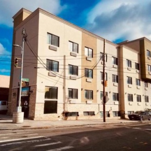 Фотография гостиницы Hotel Pergola JFK Airport