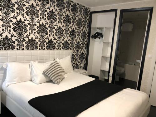 Фотографии гостиницы
Hotel des Congrès et Festivals