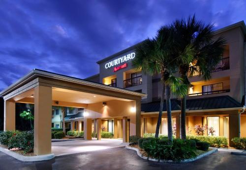 Фотография гостиницы Courtyard Sarasota Bradenton Airport