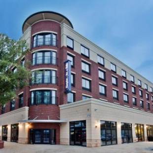 Фотографии гостиницы
Hampton Inn & Suites Chapel Hill/Carrboro
