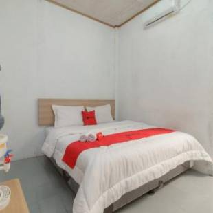 Фотографии гостевого дома 
            RedDoorz Syariah near Paradiso Beach Sabang