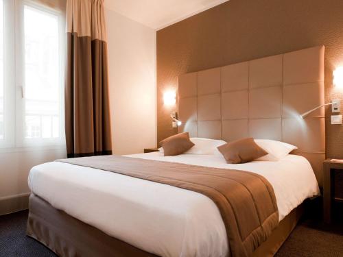 Фотография гостиницы Mercure Versailles Chateau