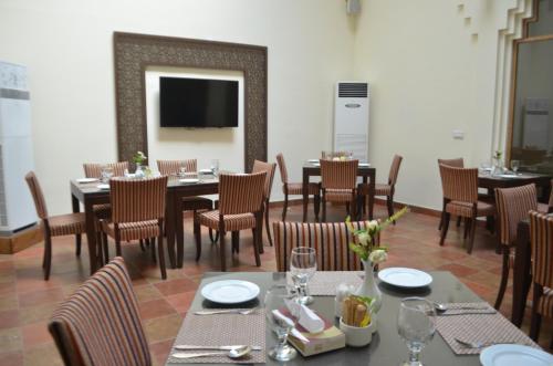 Фотография гостиницы Hotel One Tariq Road Multan