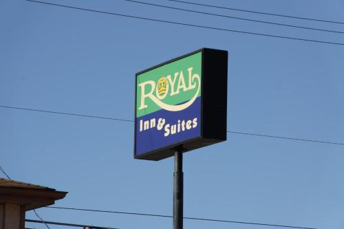 Фотографии гостиницы
Royalinn & suites