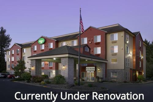 Фотография гостиницы Holiday Inn Express & Suites Lincoln City, an IHG Hotel