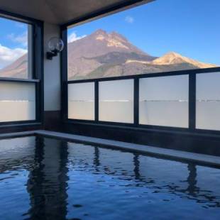 Фотографии мини отеля
Yufuin Akarinoyado