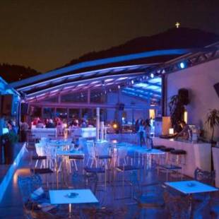 Фотографии гостиницы
Lingos Hotel