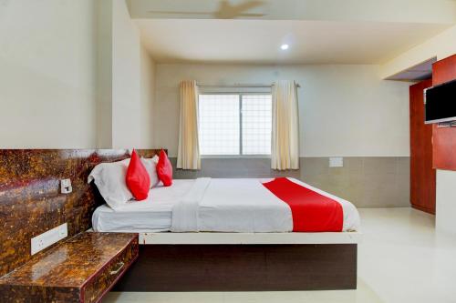 Фотография гостиницы Vaccinated Staff- OYO 9251 NAR Comforts