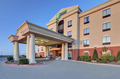 Фотография гостиницы Holiday Inn Express Hotel and Suites Altus, an IHG Hotel