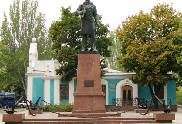 Фотография памятника Памятник адмиралу Макарову