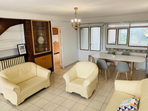 Фотография гостевого дома Maison Bondy Face Gare