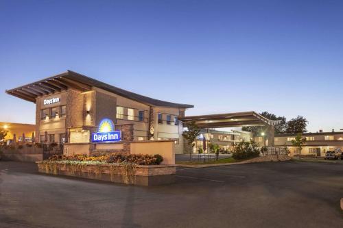 Фотография гостиницы Days Inn by Wyndham Montreal East