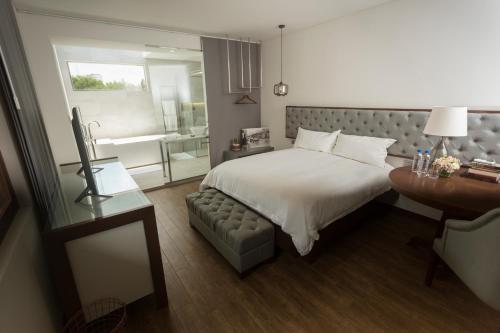 Фотографии гостиницы
Cosmopolitano Hotel Boutique