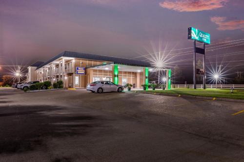 Фотография гостиницы Quality Inn Forrest City I-40