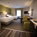 Фотография гостиницы Candlewood Suites West Edmonton - Mall Area, an IHG Hotel