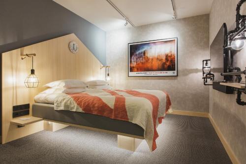 Фотография гостиницы Hotel With Urban Deli