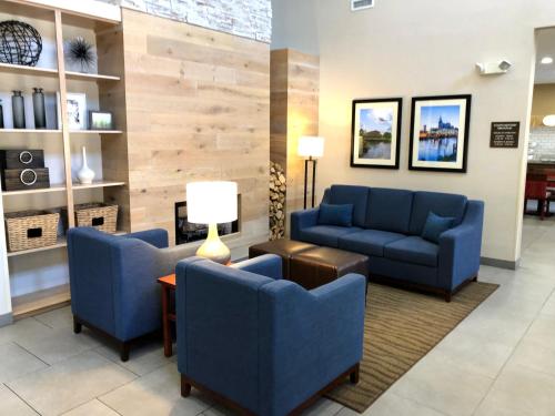 Фотография гостиницы Comfort Inn & Suites Nashville Franklin Cool Springs