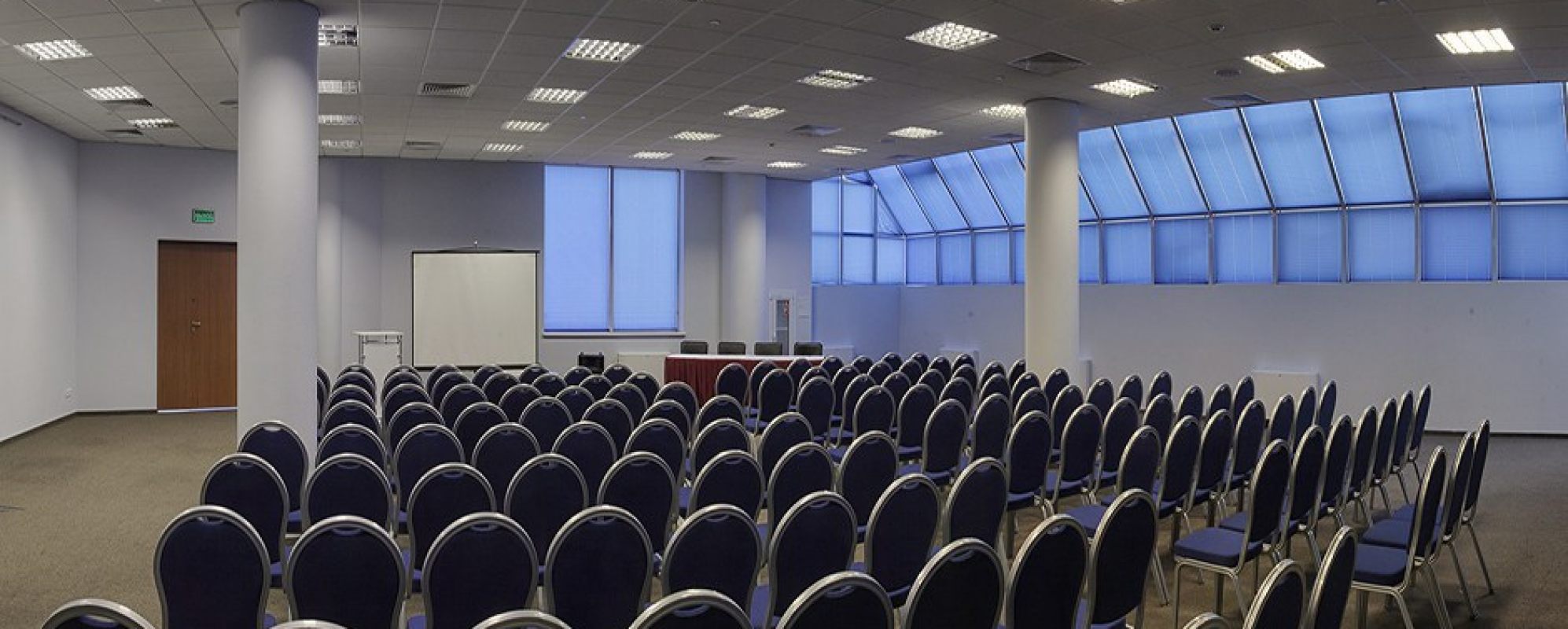 Фотографии конференц-зала ДВЦ Конференц-зал №1