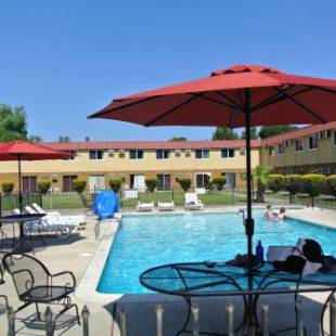 Фотографии гостиницы
Travelodge by Wyndham Red Bluff
