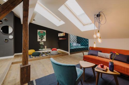 Фотографии апарт отеля
Goldfinger Design Apartment