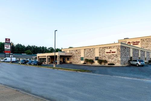Фотография гостиницы Clarion Hotel and Convention Center Baraboo