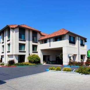 Фотографии гостиницы 
            Holiday Inn Express Hotel & Suites Santa Clara - Silicon Valley, an IHG Hotel