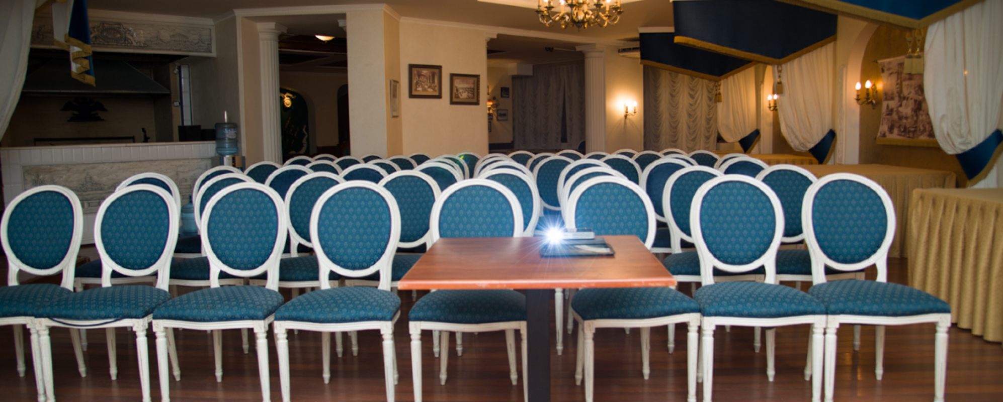 Фотографии конференц-зала Поручикъ Голицынъ