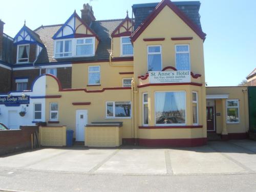 Фотография гостиницы St Annes Hotel