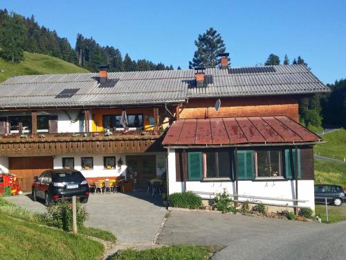 Фотография гостевого дома Vintage Holiday Home in Vorarlberg near Ski Area
