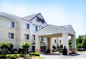Фотография гостиницы Fairfield Inn Macon West