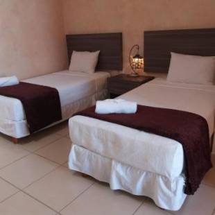 Фотографии гостиницы 
            Dos Lobos