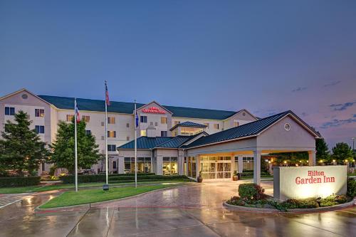 Фотография гостиницы Hilton Garden Inn DFW Airport South