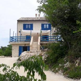 Фотографии мини отеля
La casa dalle finestre blu