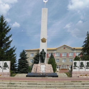 Фотография достопримечательности Мемориал Славы воинам-сергачанам, павшим в годы Великой Отечественной войны