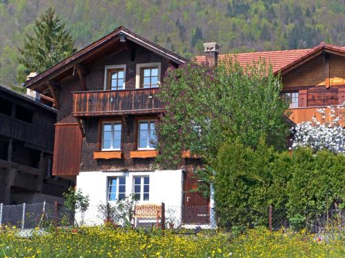 Фотография гостевого дома Chalet Hüsli